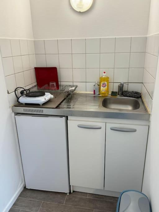 Superbe Appartement Tres Calme Et Confortable แร็งส์ ภายนอก รูปภาพ