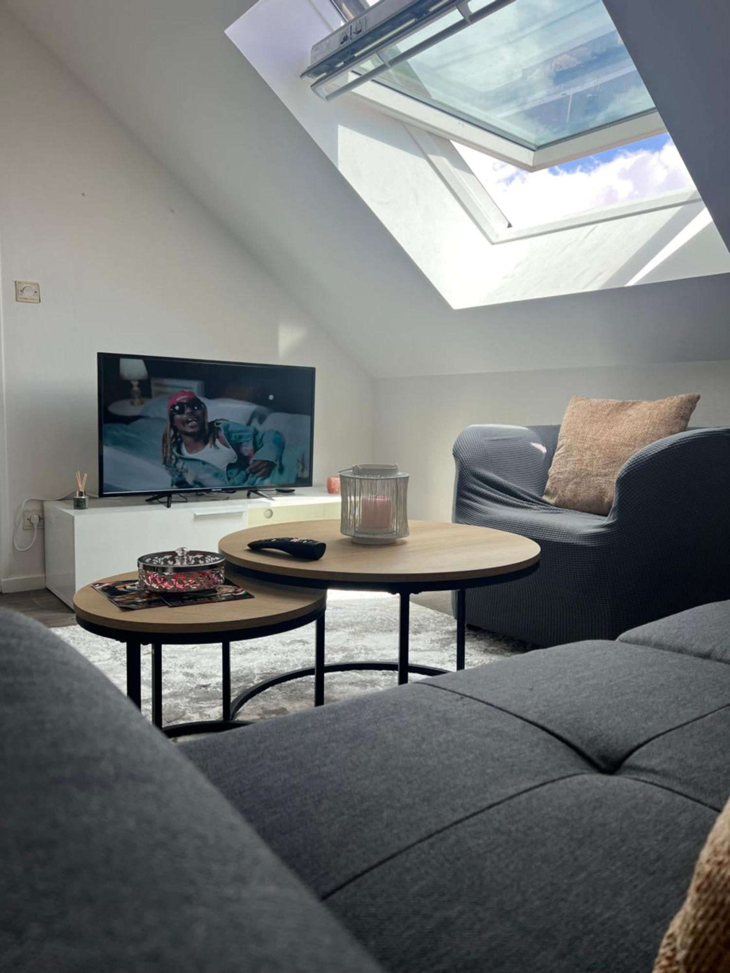 Superbe Appartement Tres Calme Et Confortable แร็งส์ ภายนอก รูปภาพ
